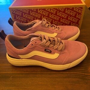 Women’s Vans: Mte Ultrarange Exo Se